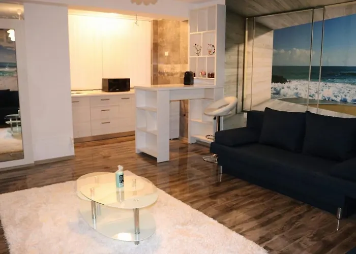 Marisole كونستانتا