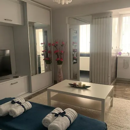 Marisole Apartament *